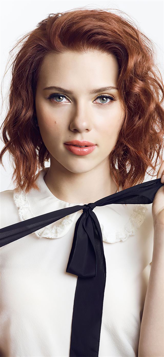 1125x2436 scarlett johansson 2020 - celebrities iPhone 11 Wallpaper