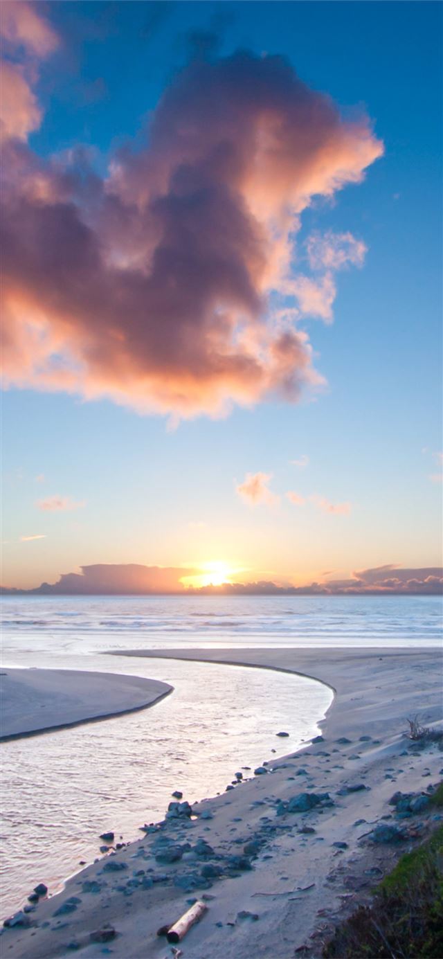 1125x2436 clouds beach sea - sea iPhone 11 Wallpaper
