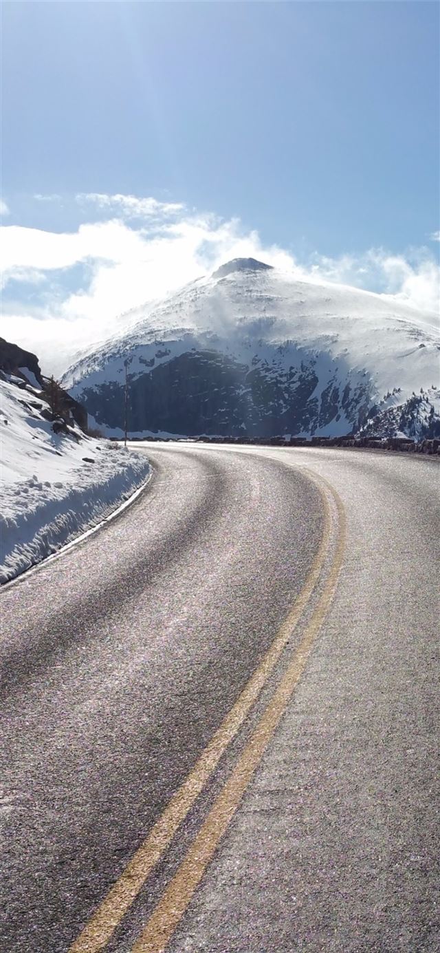 1125x2436 beautiful mountain road - winter iPhone 11 Wallpaper