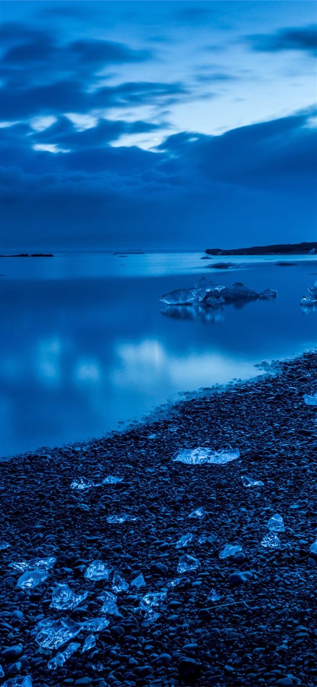1125x2436 icy land jokulsarlon lake 5k - lake iPhone 11 Wallpaper