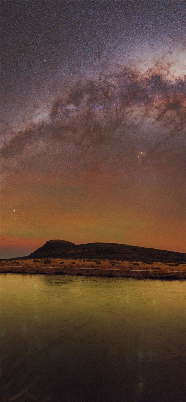 1125x2436 frozen tarn mount taranaki 5k - milky way iPhone 11 Wallpaper
