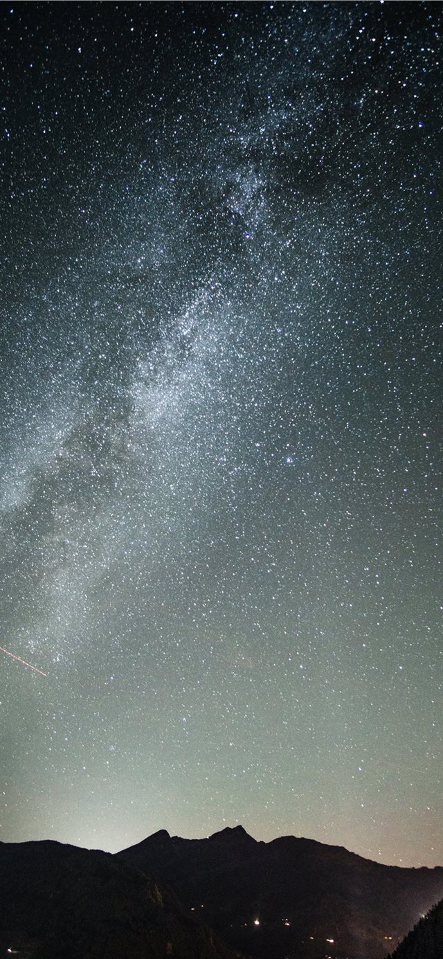 1125x2436 Welcome Suprise - milky way iPhone 11 Wallpaper