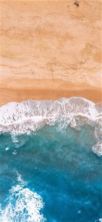 Found on the beachside’ iPhone 11 wallpaper
