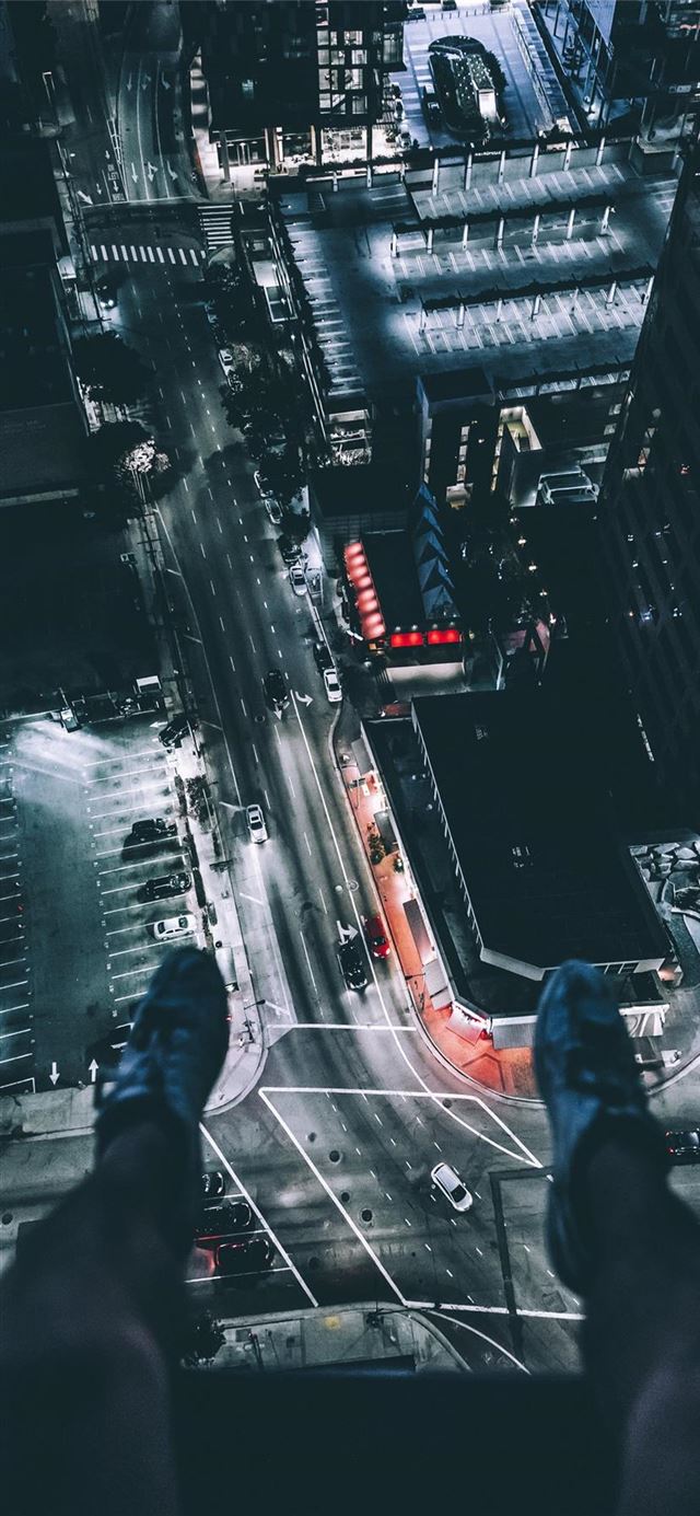 1125x2436 Just hangin’ - road iPhone 11 Wallpaper