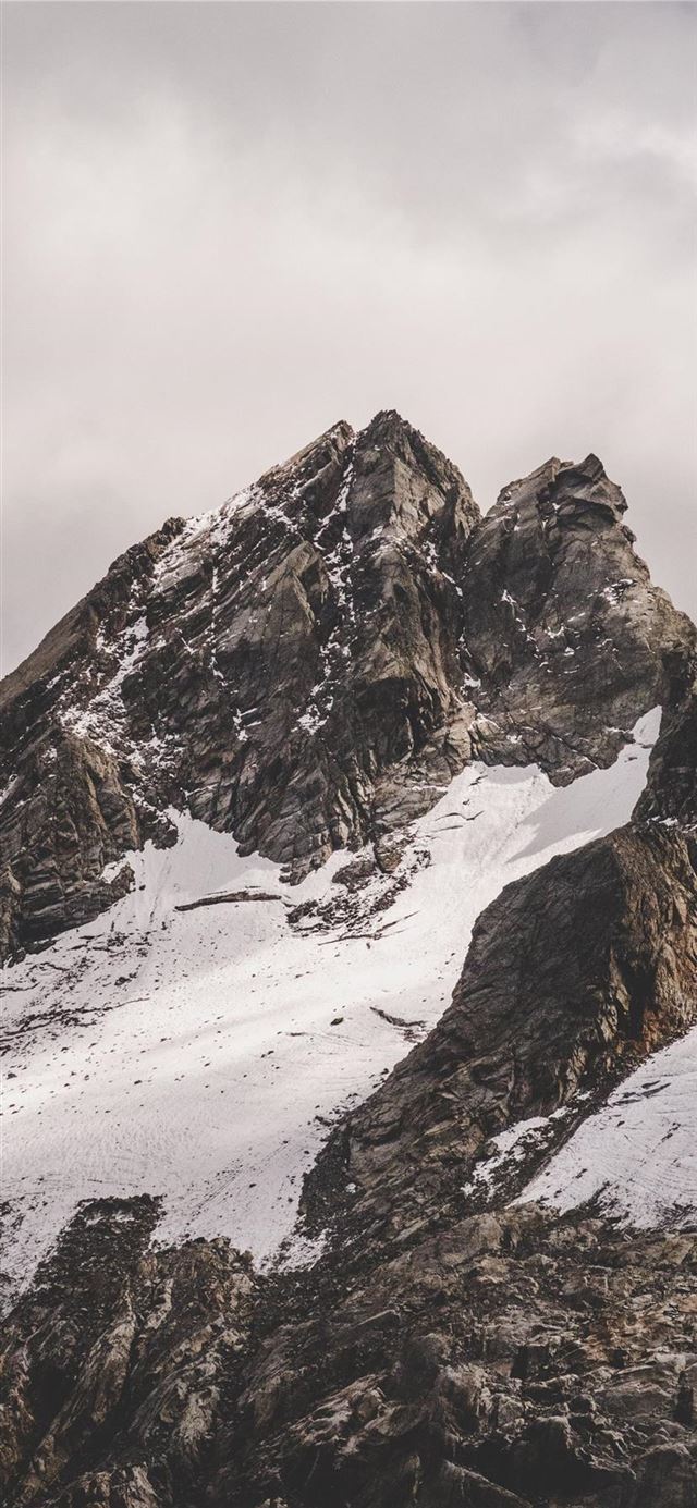 1125x2436 Rifugio Marinelli Bombardieri Al Bernina  Italy -  iPhone 11 Wallpaper