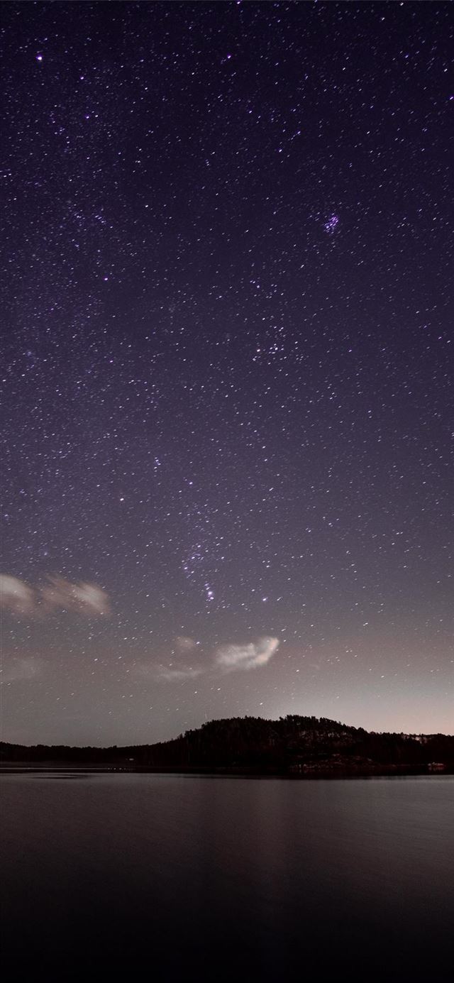 1125x2436 A cold night  -  iPhone 11 Wallpaper