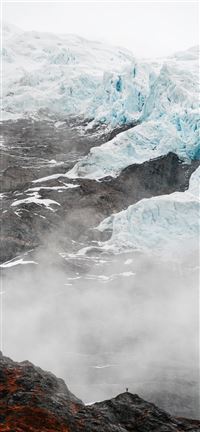 white and black abstract painting wallpaper