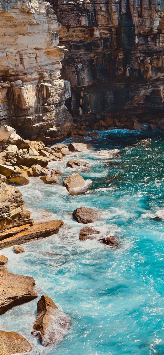1125x2436 Turquoise Swell - sydney iPhone 11 Wallpaper