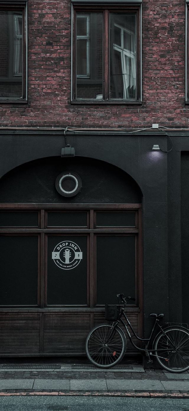 1125x2436 copenhaguen  dinamarca -  iPhone 11 Wallpaper
