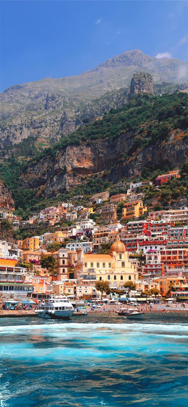 1125x2436 Positano  Italy -  iPhone 11 Wallpaper