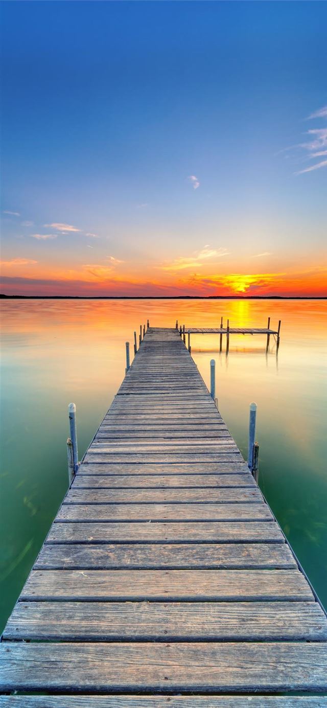 1125x2436 A Theater for One -  iPhone 11 Wallpaper