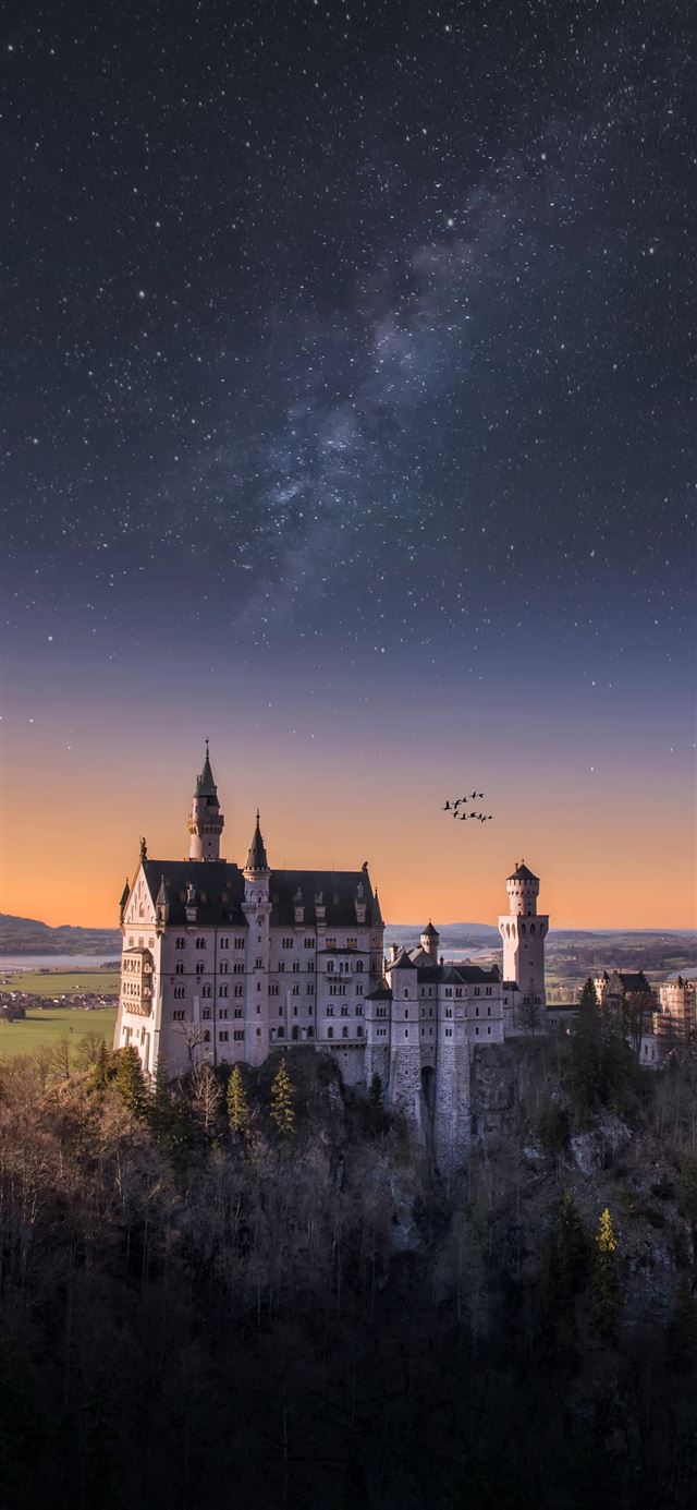 1125x2436 white and blue castle - scenery iPhone 11 Wallpaper