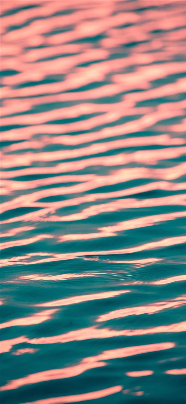 1125x2436 close up photo of calm body of w - texture iPhone 11 Wallpaper