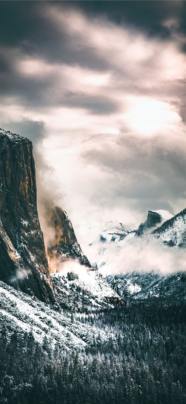 1125x2436 enchantment - yosemite valley iPhone 11 Wallpaper