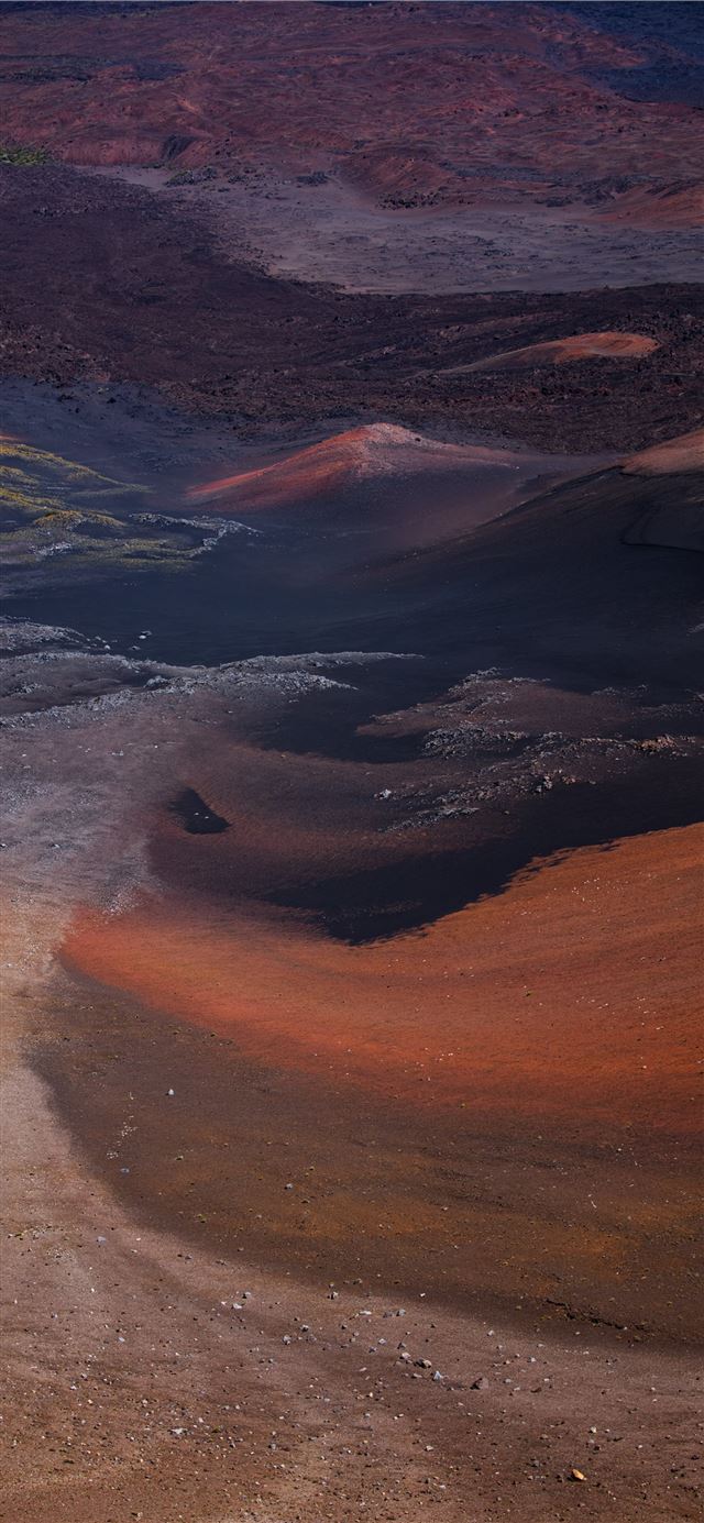 1125x2436 dirt covered field - scenery iPhone 11 Wallpaper
