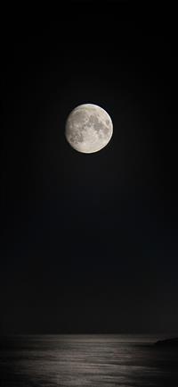 gray full moon over the sea iPhone 11 wallpaper