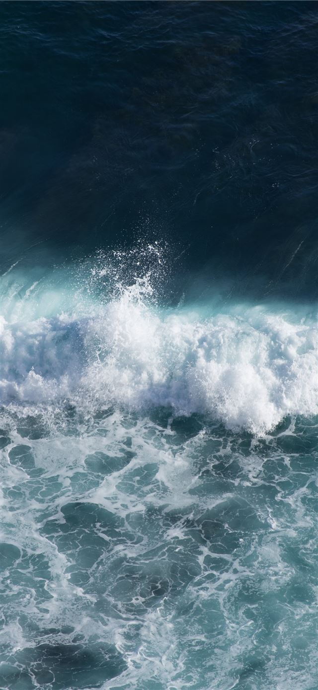 1125x2436 sea waves - ocean iPhone 11 Wallpaper