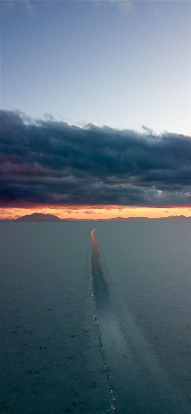1125x2436 ocean during sunset - sunset iPhone 11 Wallpaper