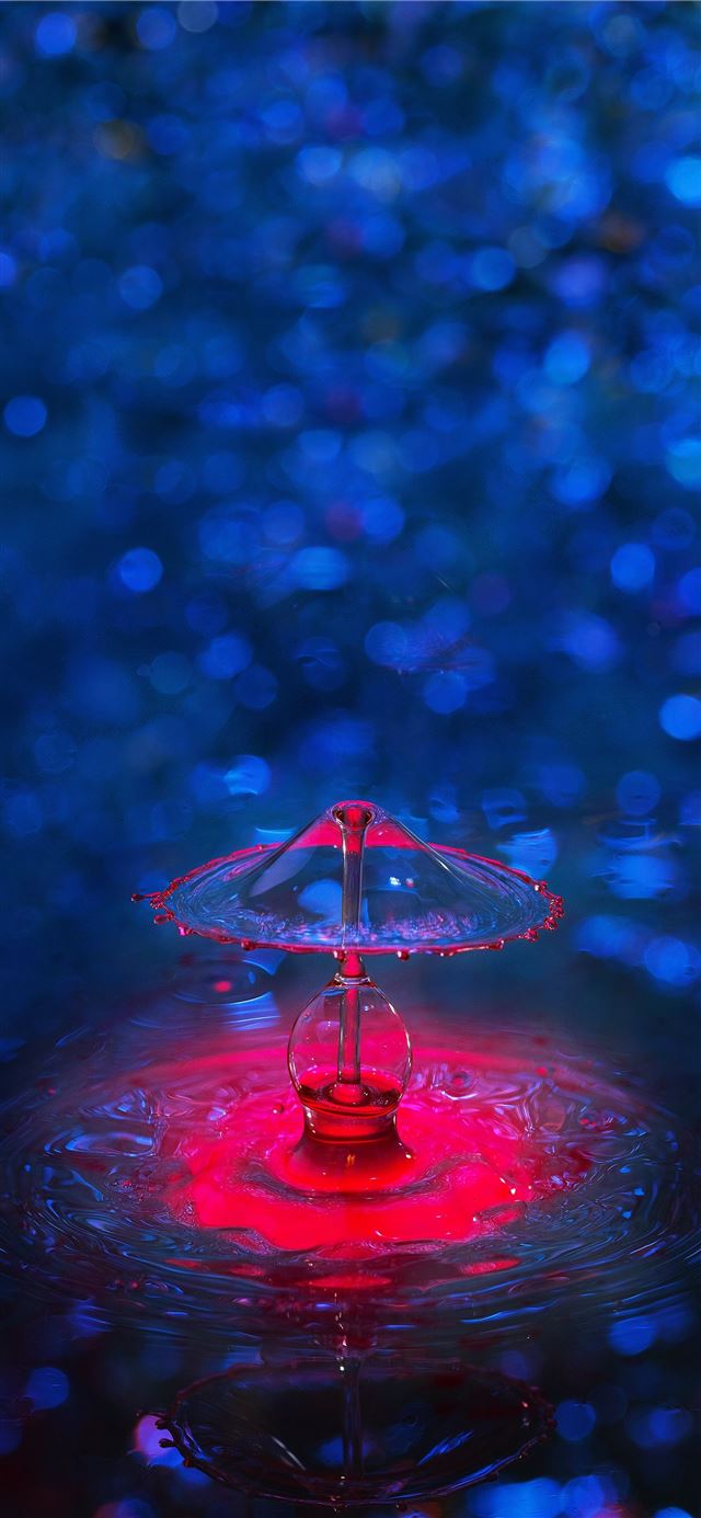1125x2436 clear glass cone art - water iPhone 11 Wallpaper