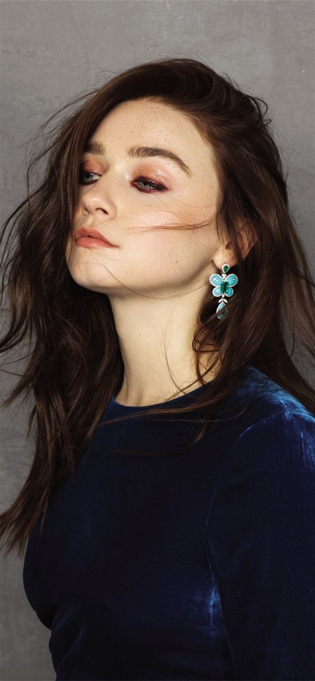 1125x2436 jessica barden 4k - 4k iPhone 11 Wallpaper