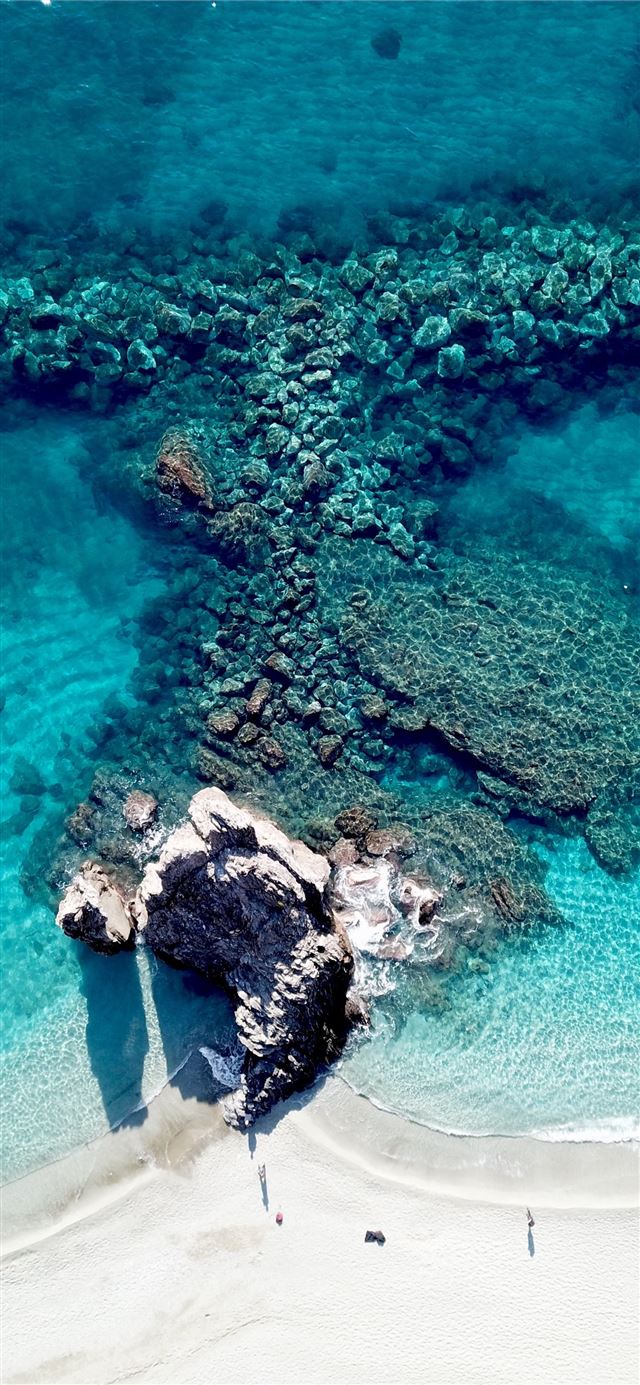 1125x2436 bird's eye view photography of white sand seashore - water iPhone 11 Wallpaper