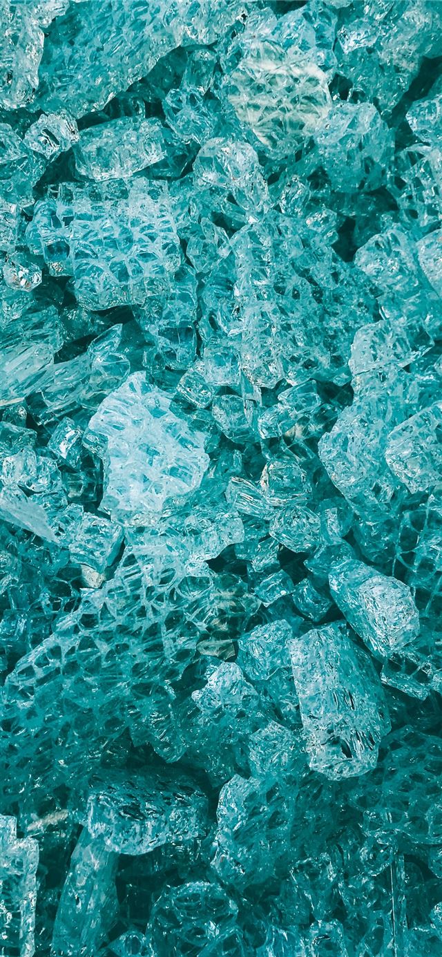 1125x2436 blue stone fragment lot close up photography - blue iPhone 11 Wallpaper