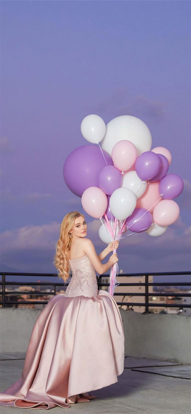 1125x2436 meg donnelly composure magazine 4k - photoshoot iPhone 11 Wallpaper