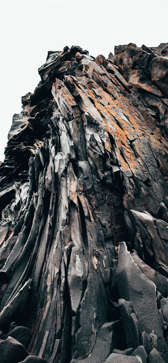 1125x2436 mountain edges - scenery iPhone 11 Wallpaper