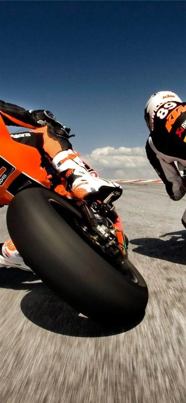 1125x2436 Valentino Rossi On Track Sony Xperia X XZ Z5 Premi... - valentino rossi iPhone 11 Wallpaper
