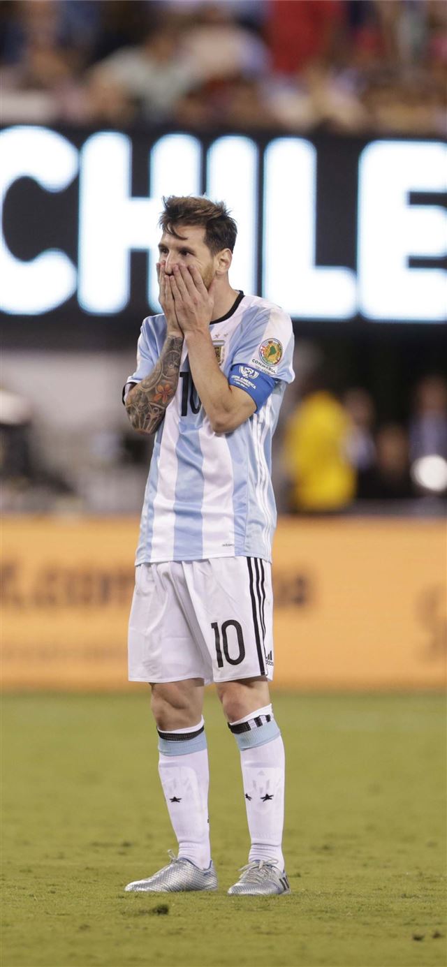 1125x2436 40 imágenes de la triste derrota ante Chile Infob... - soccer celebrity iPhone 11 Wallpaper