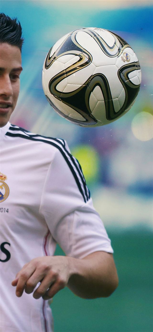 1125x2436 James Rodriguez Real Madric Cf Football - james rodríguez iPhone 11 Wallpaper