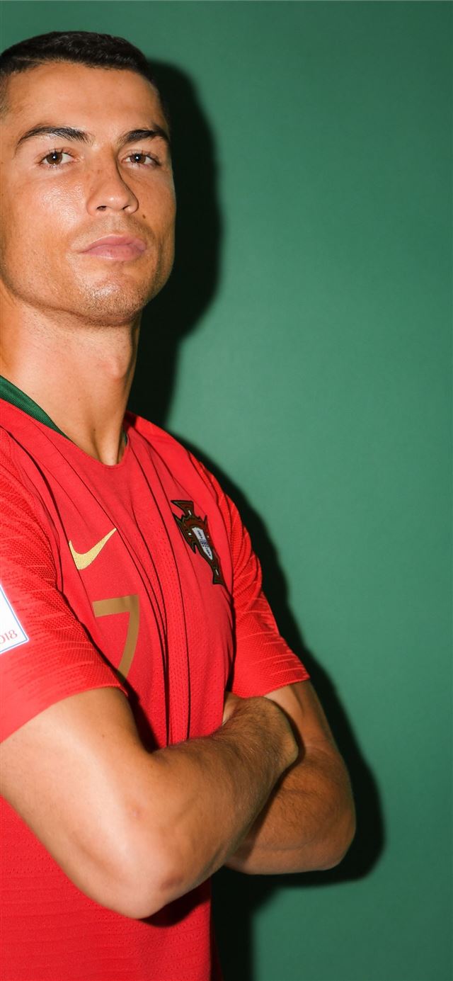 1125x2436 Cristiano Ronaldo Back Net - soccer celebrity iPhone 11 Wallpaper