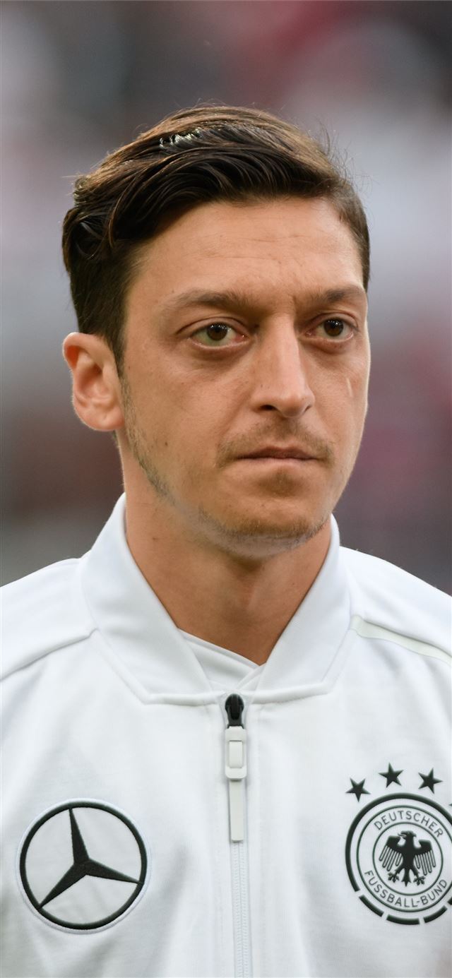 1125x2436 Ozil Pictures posted by Samantha Cunningham - soccer celebrity iPhone 11 Wallpaper