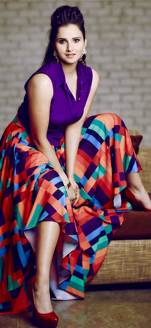 1125x2436 Sania Mirza - tennis celebrity iPhone 11 Wallpaper