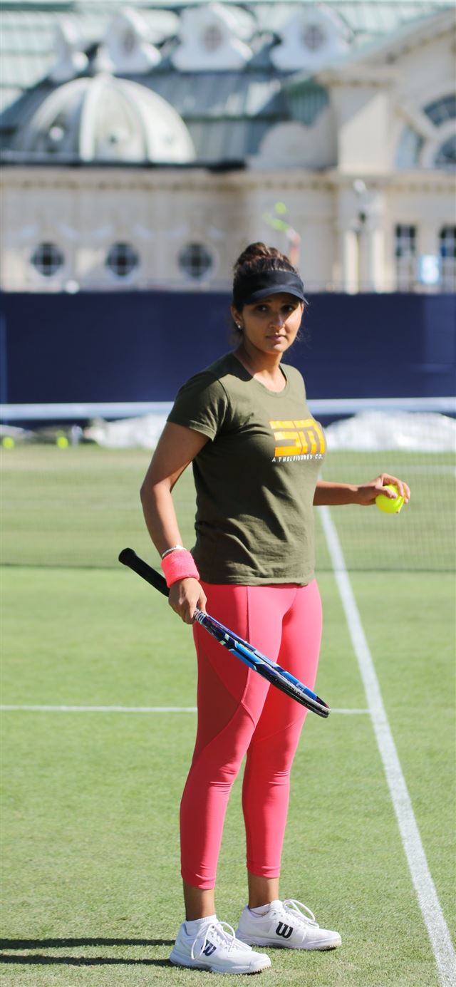 1125x2436 File Sania Mirza jpg mons - india iPhone 11 Wallpaper
