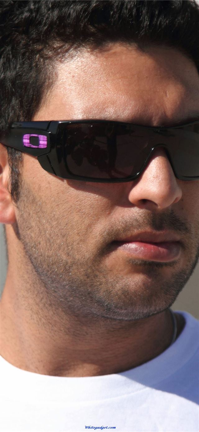 1125x2436 Yuvraj Singh Wearing Goggles - yuvraj singh iPhone 11 Wallpaper