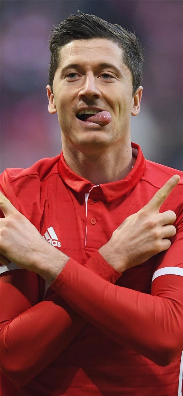 1125x2436 Robert Lewandowski Football for - robert lewandowski iPhone 11 Wallpaper