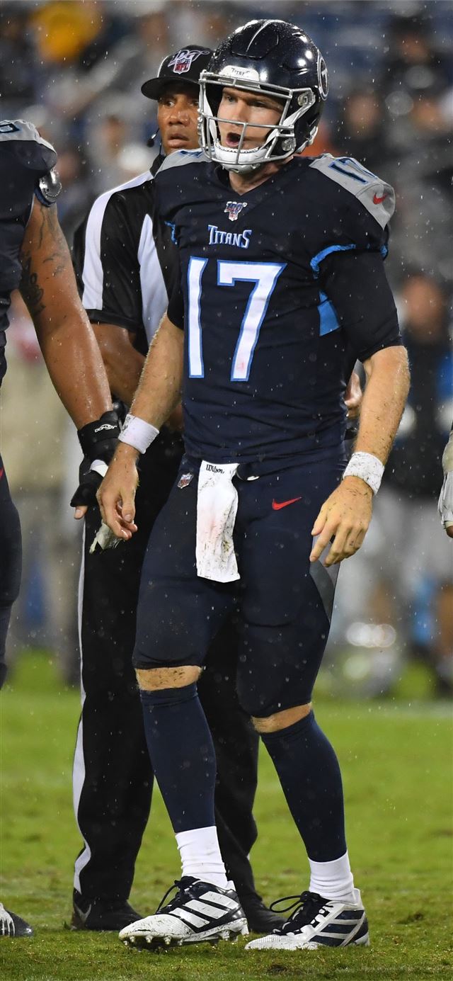 1125x2436 Titans Confident They Can Beat Out Patriots For To... - tom brady iPhone 11 Wallpaper