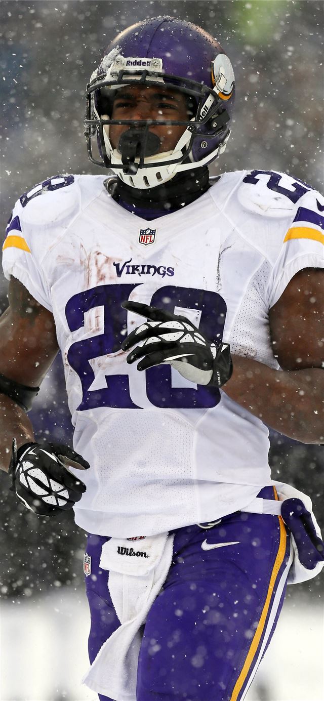 1125x2436 BREAKING Vikings Decline Adrian Peterson's Option - sport celebrity iPhone 11 Wallpaper