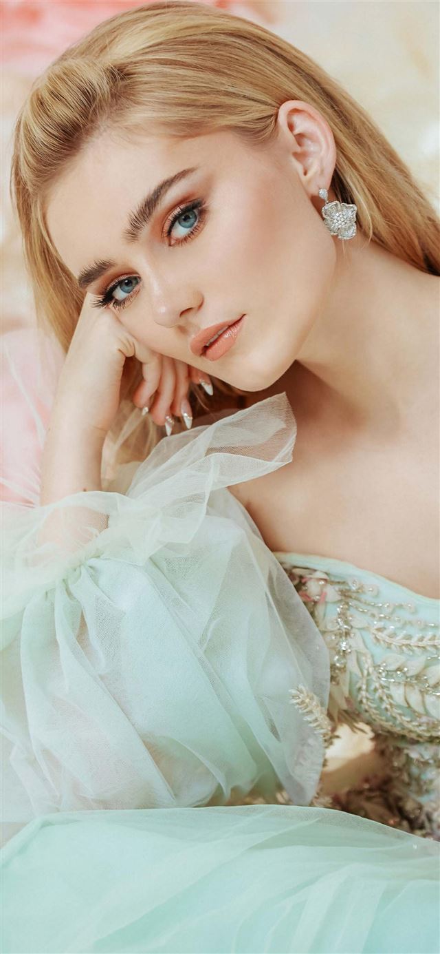 1125x2436 meg donnelly 2020 - photoshoot iPhone 11 Wallpaper