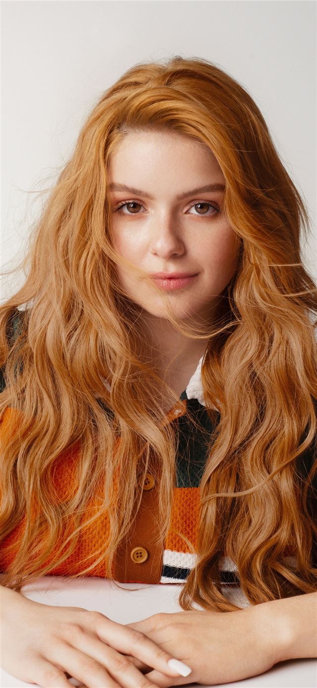 1125x2436 ariel winter teen vogue 2020 4k - celebrities iPhone 11 Wallpaper