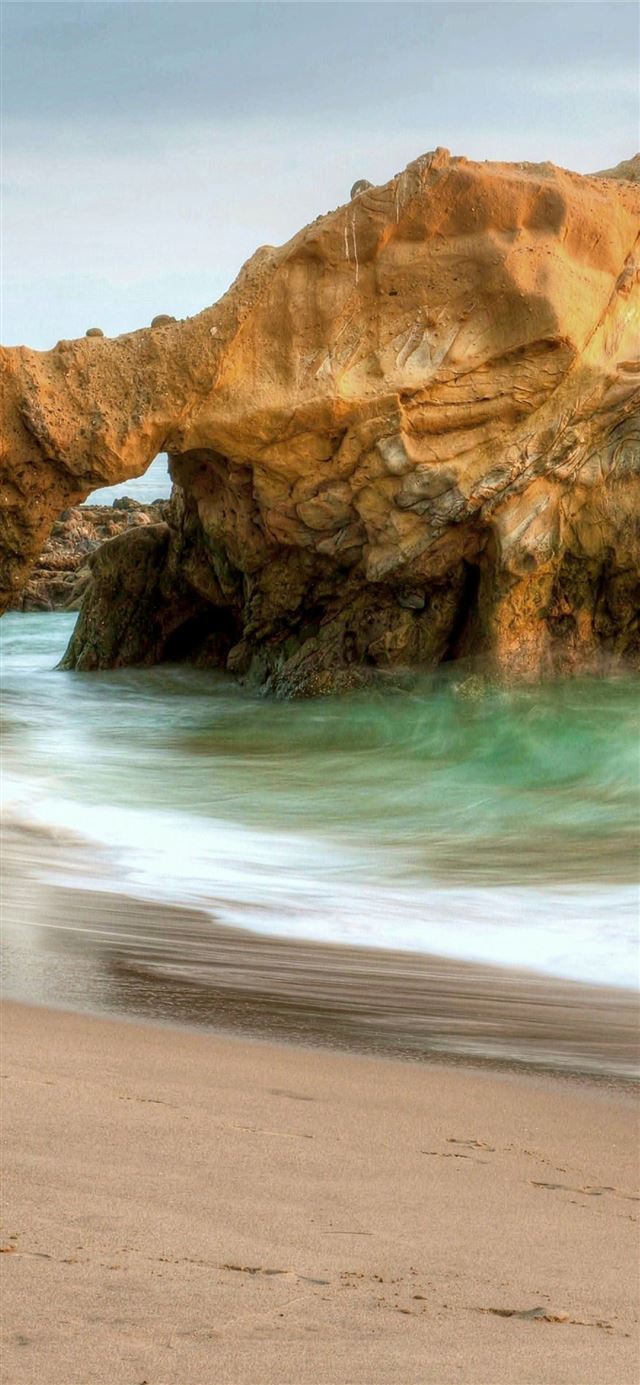 1125x2436 Laguna Verde - altiplano iPhone 11 Wallpaper
