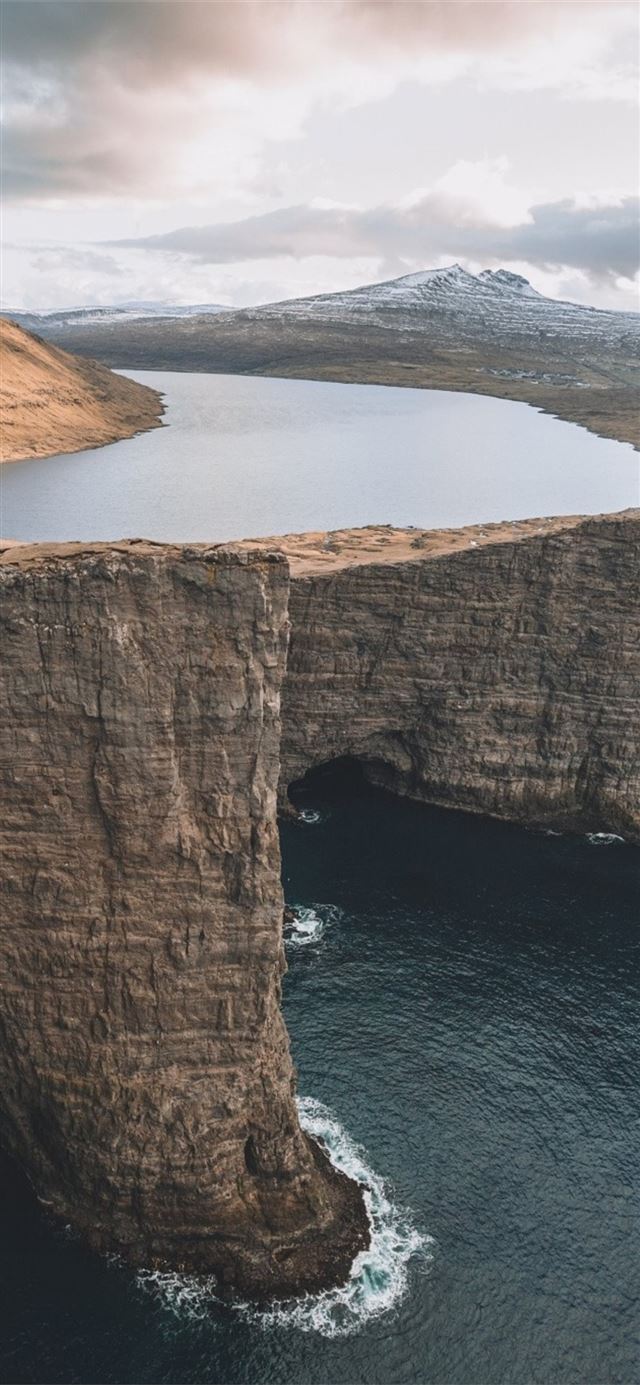 1125x2436 Norway Faroe Islands Rocks Hills Mountain - faroe islands iPhone 11 Wallpaper