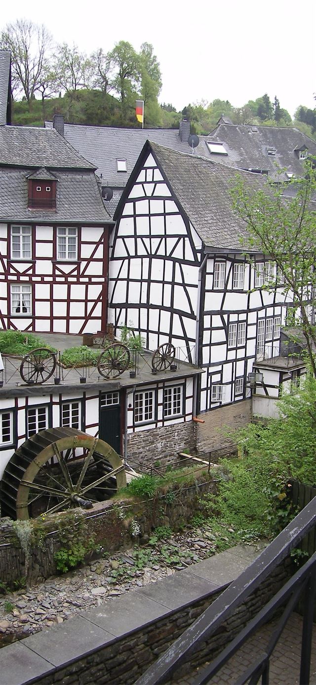 1125x2436 Freudenberg - germany iPhone 11 Wallpaper