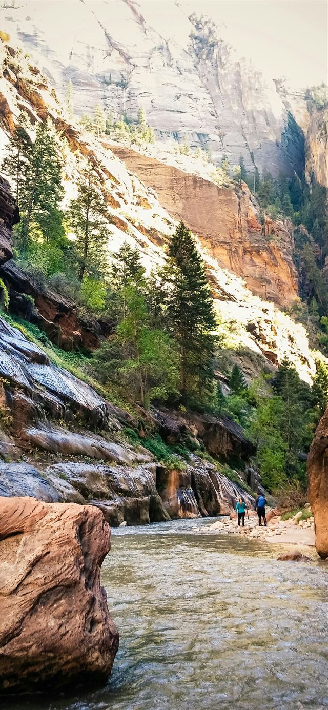 1125x2436 Neelum Valley - neelum valley iPhone 11 Wallpaper