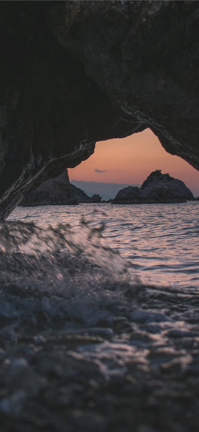1125x2436 Beachy Head - united kingdom iPhone 11 Wallpaper
