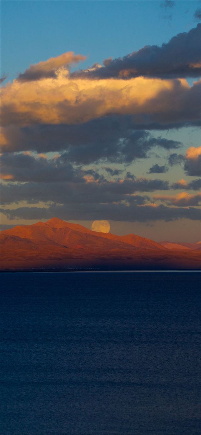 1125x2436 Lake Manasarovar -  iPhone 11 Wallpaper