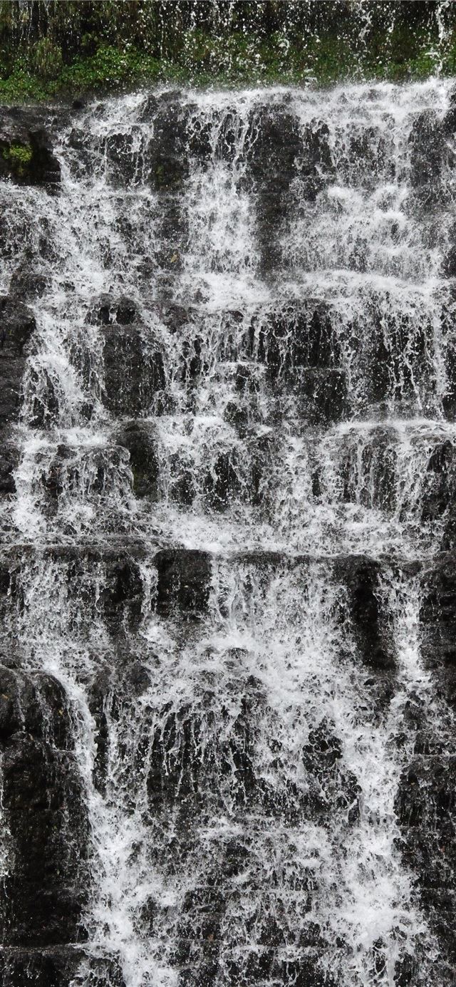 1125x2436 Victoria Falls -  iPhone 11 Wallpaper