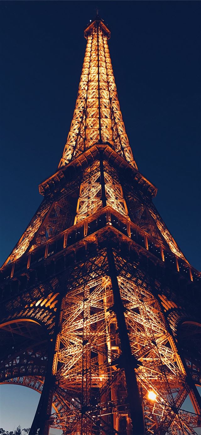 1125x2436 architecture eiffel tower paris - france iPhone 11 Wallpaper