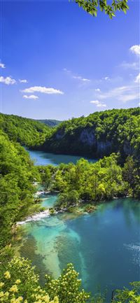 Plitvice Lakes National Park wallpaper